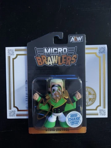 Sting SIGNED Chase Micro Brawler Cover