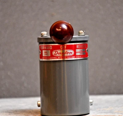 Nuevo Stock Antiguo - 100% Completo - Raro Interruptor de Batería Dayton Original Años 40/50 Foto 1 de 4
