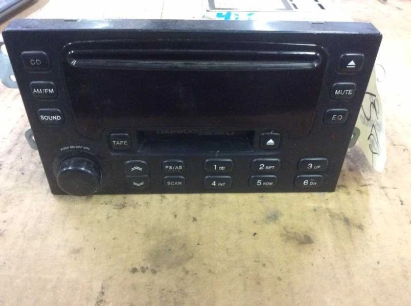 AM / FM / CD / Cassette Tuner AKD-0636JA Fit 98 99 00 01 02 Daewoo Nubira - Image 1 of 4
