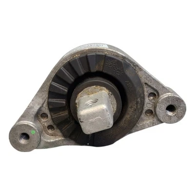 Maserati Ghibli M157 Right Engine Mount 0 6700389770 - Image 1 of 4