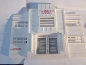 Bachmann Plasticville O/S  Scale Hospital Part Front Wall only  PR - Picture 1 of 1