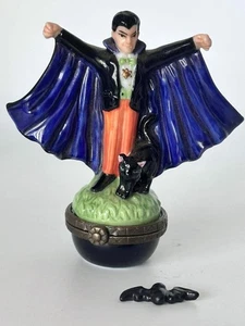 Rare Dracula/Vampire Hinged Box with Bat Trinket PHB Midwest of Cannon Falls - Picture 1 of 6