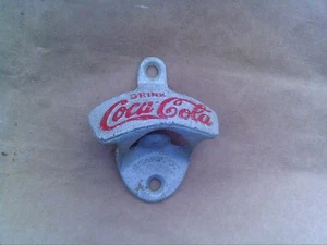 Coca Cola Starr "X" Flaschenöffner zur Wandhalterung - Bild 1 von 3