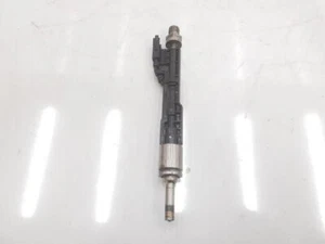 7645956 2106775 injector 13647645956 for BMW SERIE 7 F01F02 750I XDRIVE 2012 - Picture 1 of 7
