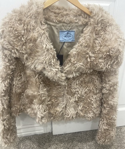 Cappotto PRADA pelliccia mohair colletto crop beige 44 nuovo con etichetta