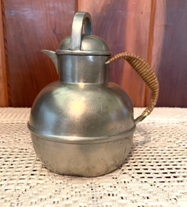 Vintage International Zinn Hohlgeschirr Teekanne Krug 6" hoch #2776001 - Bild 1 von 8