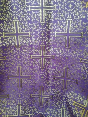 Tela litúrgica púrpura/dorada - Cruz de Jerusalén - 2+ yardas x 59" de ancho - Lote 15 Foto 1 de 3