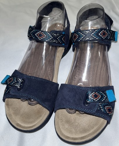 Sandali blu pelle scamosciata Clarks Collection taglia 8 5 con chiusura ad anello e gancio
