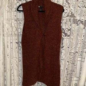 Carole kleine braune ärmellose Strickjacke - Bild 1 von 6
