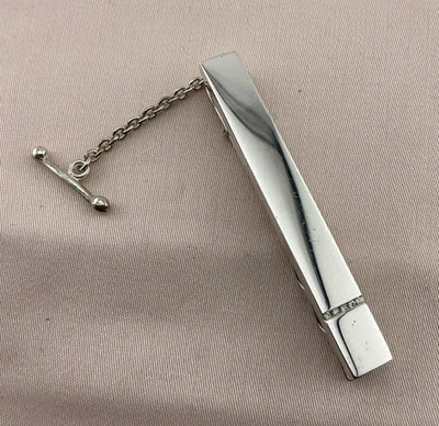 Sterling Silver Men’s Tie Bar With Safety Chain.  - Image 1 of 4