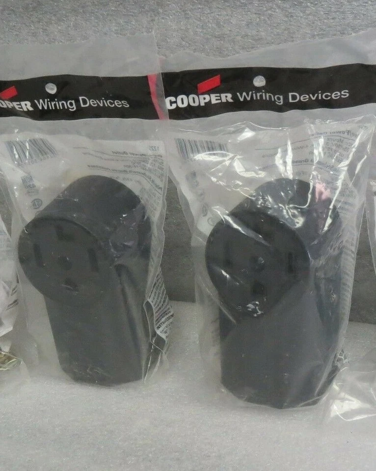 NUEVO EN EMBALAJE ORIGINAL Secadora Cooper Toma de corriente 1225 30A 125/250V  Foto 1 de 1