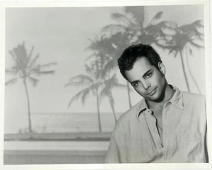 Original 1989 RICHARD GRIECO BOOKER TV SHOW Press Photo - 8"x 10" - Picture 1 of 2