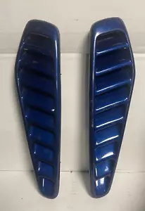 Ford Fiesta Mk3 1989-1992 RS Turbo - pair of genuine bonnet vents blue - Picture 1 of 2