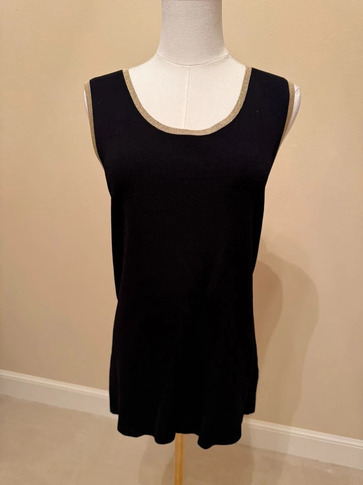 Camiseta sin mangas Doncaster para mujer tejida mediana mezcla de rayón cuello redondo negra con ribete dorado Foto 1 de 4