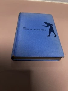 A Nancy Drew Mystery Story: The Secret in the Old Attic ︱ Carolyn Keene ︱ 1944 - Imagen 1 de 9