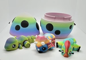 3D-gedrucktes 3er Set Baby Dinosaurier mit Ei (zwei Optionen) gelenkiges Zappelspielzeug - Bild 1 von 8