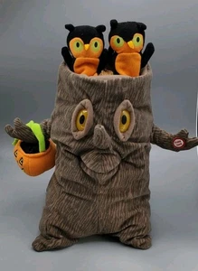 Hallmark Halloween Animated Spooky Tree Trunk Owls Sings Adams Fam Motion Lights - Picture 1 of 11
