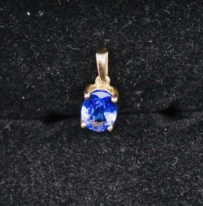 Solid 9k Yellow Gold AA Tanzanite Oval Cut Solitaire Pendant 0.750 Ct - Picture 1 of 16