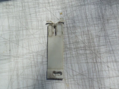 1990 1991 CADILLAC SEVILLE SLS TRIM MOLDING MOUNT CLIP 1 Pc OEM USED ELDORADO - image 1 of 4