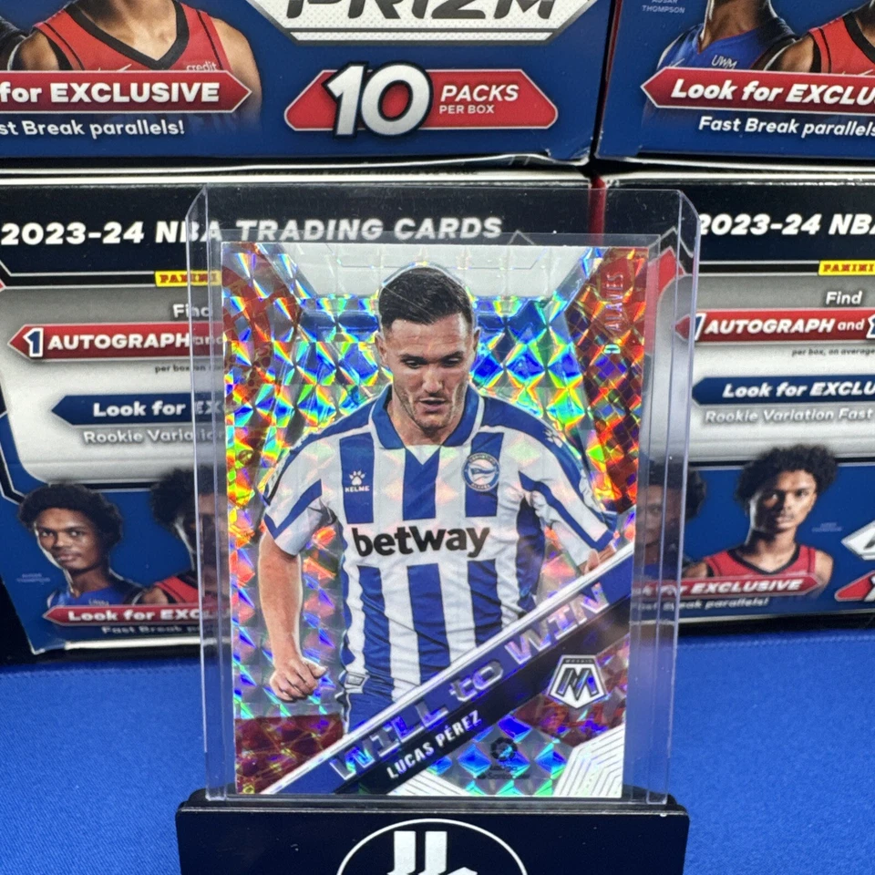 2020-21 Panini Mosaic La Liga - Will to Win Mosaic Prizm #34 Lucas Perez - Image 1 of 2