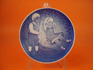 Royal Copenhagen BING&GRONDAHL CHILDREN'S Day 1986 - Picture 1 of 3