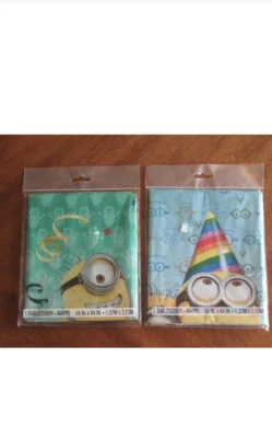Lote de 2 Cubiertas de Mantel Despicable Me Minions Suministros de Fiesta de Cumpleaños 54"x84" Foto 1 de 4