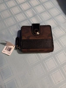 New! Rare Coach Signature Slim medium Wallet - Picture 1 of 5
