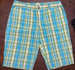 Izod Pastel Plaid Bermuda Shorts Women’s Size 8 - Picture 1 of 4