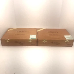Two Cigar Boxs Oliva  8-3/8" x 6-5/8" x 1-7/8"  Craft storage small guitar wood - Picture 1 of 5