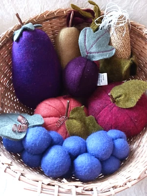 Hallmark винтажный войлочный фаршированный урожай овощи фрукты тыква виноград баклажаны кукуруза - Изображение 1 из 4