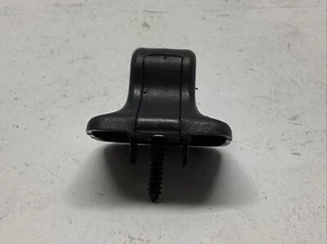 OE 1PCS Retainer for Sun Visor Beetle Golf Jetta Passat CC Scirocco Tiguan #C4-6 - Picture 1 of 6