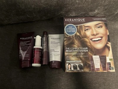 Keranique The Complete Hair Regrowth System Kit de Tratamiento de Hidratación Profunda 4 Piezas Foto 1 de 2