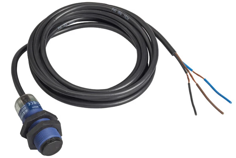 Telemecanique XUB5APANL2 12-24V Photoelectric Switch Proximity Sensor Used - Image 1 of 1