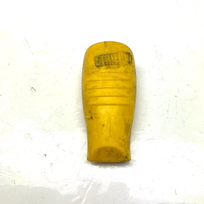 Empuñadura amarilla Massey Ferguson GC1720 6254184M1 Foto 1 de 4