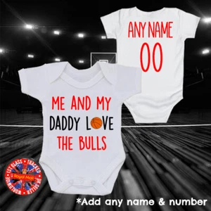 Mono personalizado para bebé Bulls ""Me & My Daddy Love"" abuelo momia regalo - Imagen 1 de 1