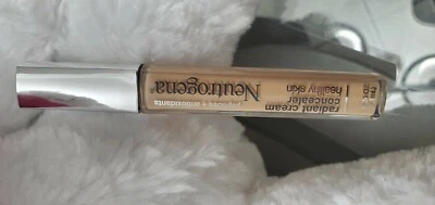 Neutrogena Healthy Skin Radiant Cream Concealer, Hazelnut medium 01 - Image 1 of 3