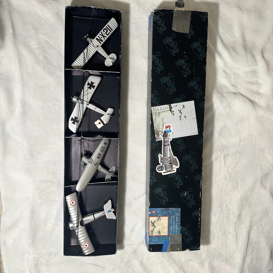 Auténticos Modelos AP121 Vuelo Móvil 1930 Aviones Históricos - Caja Abierta Foto 1 de 4