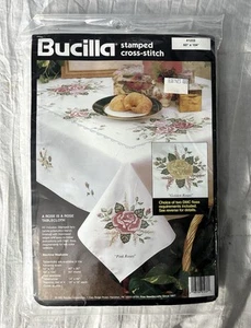 Bucilla gestempelt Kreuzstich Tischdecke 60” x 104” Rose 41233 1995 Neu mit Zahnseide - Bild 1 von 7
