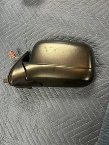 Driver Side View Mirror OEM 2000 2001 2002 2003 2004 Nissan Xterra - Picture 1 of 2