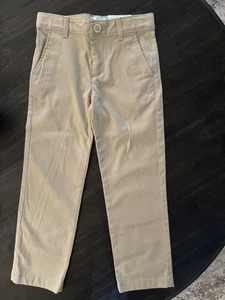 Class / Club Modern Fit Waist Size 5 Stretch Waist Chinos From Dillards—  New - Picture 1 of 4