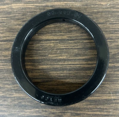 LOT OF 4 HEYCO SB-2.00-26 SNAP BUSHINGS