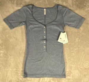 RVCA Button Up Henley Shirt Womens Extra Small Blue Scoop Neck Soft Comfort Tee - Picture 1 of 12