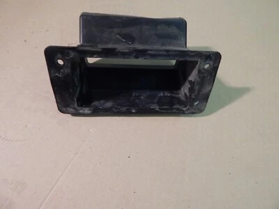 Chevrolet C10-30 K5 Blazer 1985-1991 OEM y GMC K10-30, Jimmy, Suburban AC Duct A Foto 1 de 4