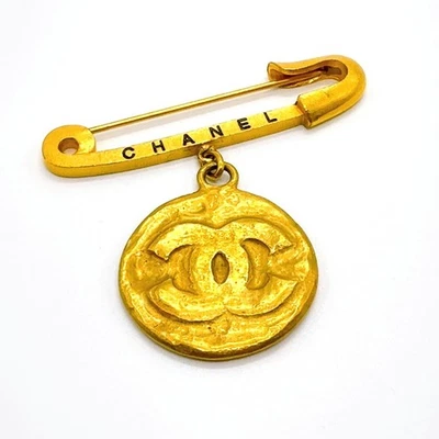 CHANEL CC COCO Mark Logos 94P Brooch Gold Accessory Vintage Authentic JAPAN - Image 1 of 4
