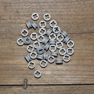 LEGO 42136 32136 4265c Md Stone Gray Technic 1/2 Half Bushing Connector Qty 40 - Picture 1 of 1