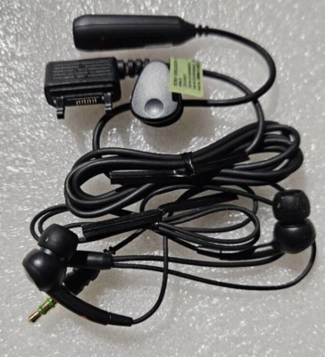 Genuine Black Sony Ericsson HPM-70 Headphones for W800 W850i W880i W980i W995i - Image 1 of 2