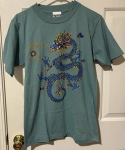 Vintage Discovery Channel Store Diana Dee Tyler Dragon Print T Shirt - Small 90s - Picture 1 of 5