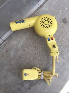 Conair Pro Yellow Bird Hair Dryer 1875 watts Preowned, hair styling tools, Salon - Picture 1 of 9