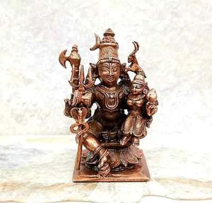 Antique Hindu Lord Shiva and Parvathi Handmade Copper Statue Rich Patina - Picture 1 of 4