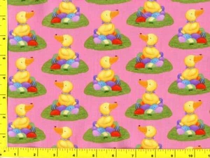 Baby Enten Marienkäfer Ostereier auf Hot Pink Meterware CARED09585 - Bild 1 von 1